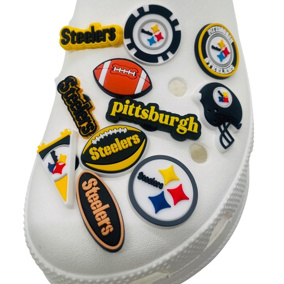 10 PCS PITTSBURG STEELERS CROC CHARMS - Picture 1 of 3
